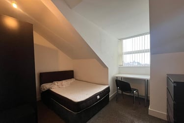 1 bed flat, Woodland Terrace, Flat 6, Greenbank, Plymouth, PL48NL - Image 4